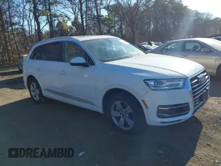 2018 Audi Q7 Premium Plus with VIN WA1LHAF78JD031887, listed as a IAAI auction lot 41276939 with 70,499 mi miles. Bid and sale history available at carsss.com. Image 1.