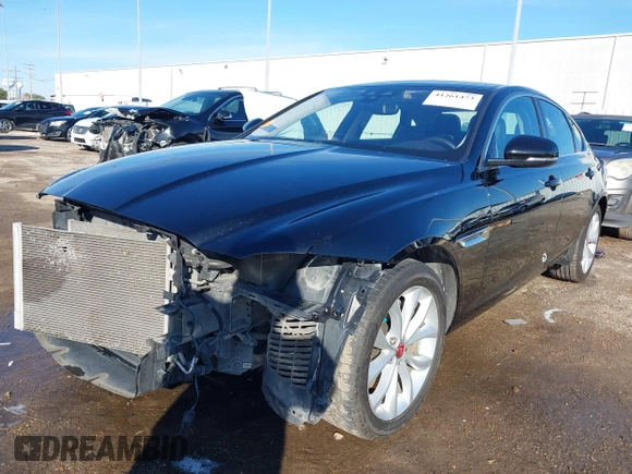 2019 Jaguar XF 25t Premium with VIN SAJBJ4FX5KCY78947, listed as a IAAI auction lot 41261473 with 68,891 mi miles. Bid and sale history available at carsss.com. Image 21.