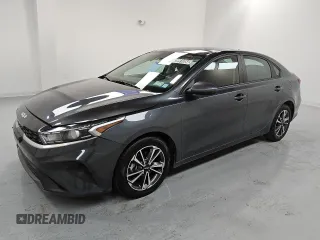 2023 Kia Forte LXS with VIN 3KPF24AD2PE579457, listed as a Copart auction lot 82991054 with 38,822 mi miles and Clean Title. Bid and sale history available at carsss.com. Image 1.