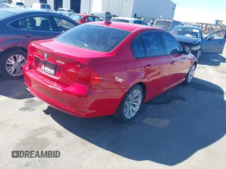 2011 BMW 3 Series 328i xDrive with VIN WBAPK7C58BF083683, listed as a IAAI auction lot 41670597 with 135,150 mi miles. Bid and sale history available at carsss.com. Image 4.