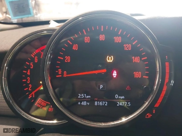 2018 MINI Hardtop 4 Door Cooper with VIN WMWXU1C51J2F80624, listed as a IAAI auction lot 41460317 with 81672 miles. Bid and sale history available at carsss.com. Image 7.