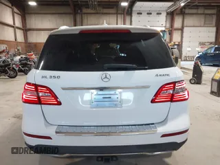 2015 Mercedes-Benz M 350 with VIN 4JGDA5HB3FA492815, listed as a IAAI auction lot 41976237 with 181,940 mi miles and . Bid and sale history available at carsss.com. Image 16.
