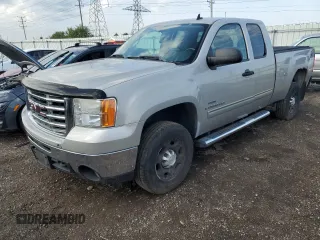 2008 GMC Sierra 2500HD SLT z VIN 1GTHK29648E201043, wystawiony jako Copart lot #72182184 z przebiegiem Nie podano mil oraz Czysty tytuł • Clean title. Historia ofert i sprzedaży dostępna na DreamBid. Obrazek 1.