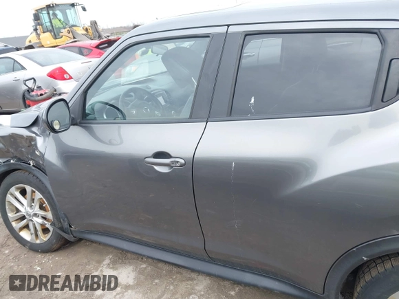 2011 Nissan Juke SL with VIN JN8AF5MV6BT013508, listed as a IAAI auction lot 41833046 with 191,517 mi miles. Bid and sale history available at carsss.com. Image 14.