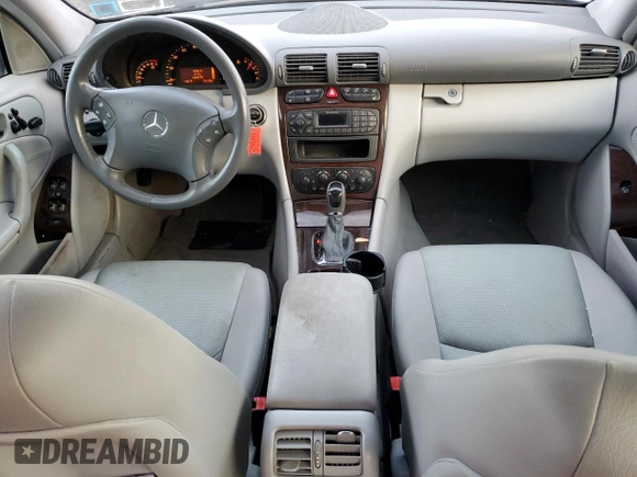 2003 Mercedes-Benz C 240 с VIN WDBRF81J63F401323, выставлен на аукционе Copart как лот 82829204 с пробегом 69 979 миль миль и Списание • Salvage title. История ставок и продаж доступна на DreamBid. Изображение 8.