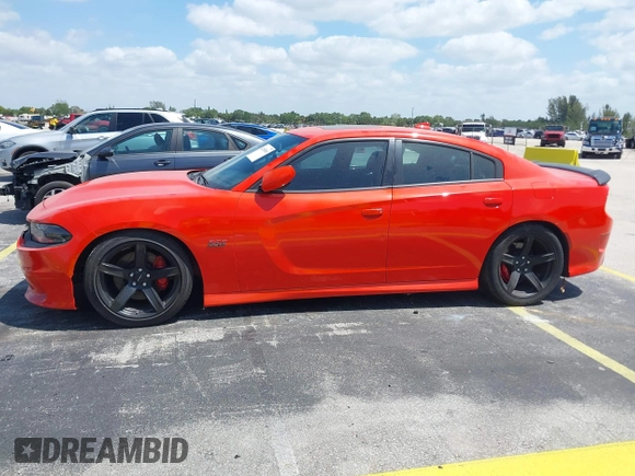 2020 Dodge Charger Scat Pack z VIN 2C3CDXGJ6LH197320, wystawiony jako IAAI lot #42158001 z przebiegiem 27 912 mil mil oraz . Historia ofert i sprzedaży dostępna na DreamBid. Obrazek 14.