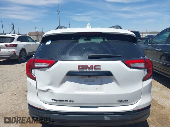 2022 GMC Terrain SLT z VIN 3GKALVEV0NL293247, wystawiony jako IAAI lot #42286019 z przebiegiem 35 801 mil mil oraz . Historia ofert i sprzedaży dostępna na DreamBid. Obrazek 16.