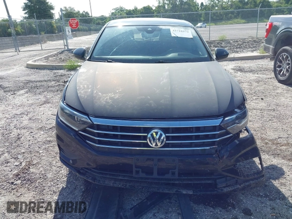 2019 Volkswagen Jetta SEL with VIN 3VWEB7BU7KM193642, listed as a IAAI auction lot 42718572 with 124,633 mi miles and . Bid and sale history available at DreamBid. Image 12.