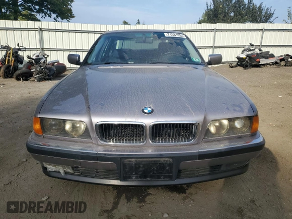 1998 BMW 7 Series 740il with VIN WBAGJ8328WDM22149, listed as a Copart auction lot 71931834 with 200,382 mi miles and Clean Title. Bid and sale history available at carsss.com. Image 5.