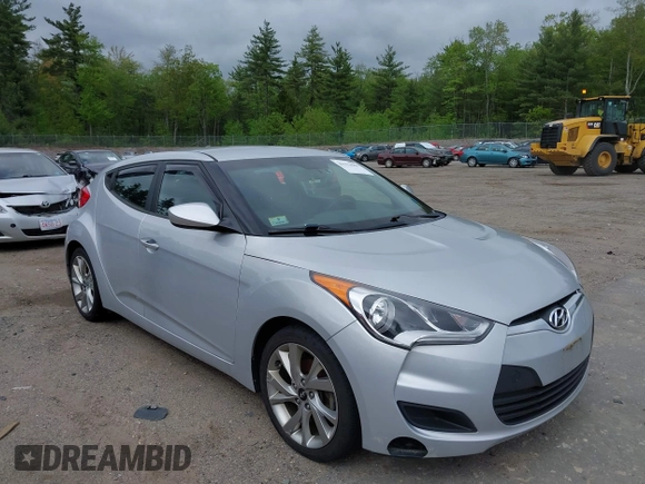 2016 Hyundai Veloster z VIN KMHTC6AD2GU277109, wystawiony jako IAAI lot #42312969 z przebiegiem 132 899 mil mil oraz . Historia ofert i sprzedaży dostępna na DreamBid. Obrazek 1.