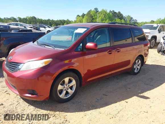 2011 Toyota Sienna LE AAS with VIN 5TDKK3DC5BS002349, listed as a IAAI auction lot 42058258 with 284,140 mi miles. Bid and sale history available at carsss.com. Image 17.