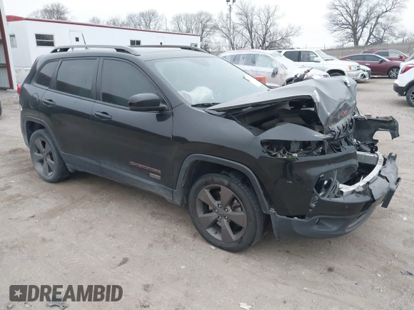 2017 Jeep Cherokee Latitude с VIN 1C4PJLCB5HW535750, выставлен на аукционе IAAI как лот 41296212 с пробегом 174 204 миль миль и . История ставок и продаж доступна на DreamBid. Изображение 1.