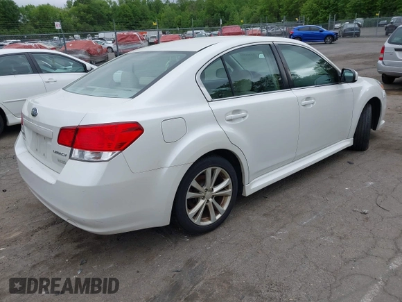 2013 Subaru Legacy Premium z VIN 4S3BMBC6XD3040213, wystawiony jako IAAI lot #42305560 z przebiegiem 195 784 mil mil oraz . Historia ofert i sprzedaży dostępna na DreamBid. Obrazek 4.