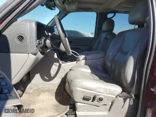 2004 Chevrolet Tahoe LT with VIN 1GNEC13Z44R251044, listed as a Copart auction lot 48021795 with 202,105 mi miles and Salvage Title. Bid and sale history available at carsss.com. Image 7.