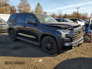 2024 Toyota Sequoia SR5 with VIN 7SVAAABA5RX034278, listed as a Copart auction lot 77832784 with 0 mi miles and Salvage Title. Bid and sale history available at carsss.com. Image 4.