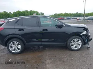 2024 Buick Encore GX Preferred z VIN KL4AMCSL3RB141383, wystawiony jako IAAI lot #42296144 z przebiegiem 9 483 mil mil oraz . Historia ofert i sprzedaży dostępna na DreamBid. Obrazek 13.