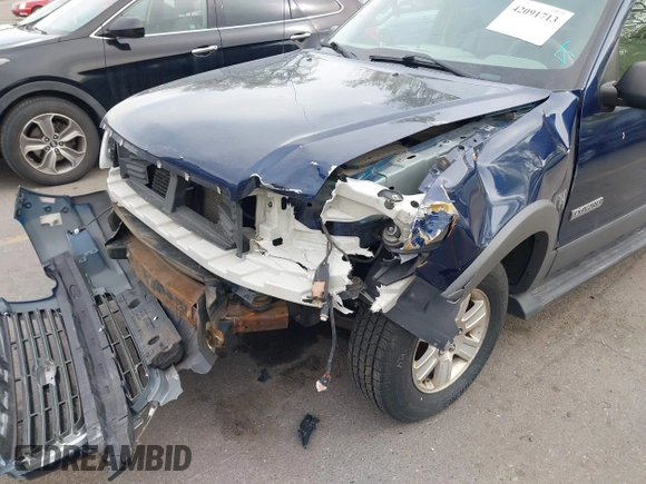 2006 Ford Explorer XLT with VIN 1FMEU73E46UA18945, listed as a IAAI auction lot 42091713 with 155,949 mi miles and . Bid and sale history available at DreamBid. Image 6.