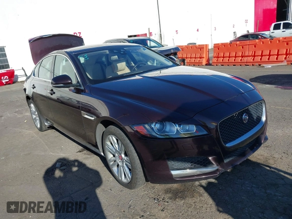2016 Jaguar XF 35t Premium with VIN SAJBD4BV9GCY21749, listed as a IAAI auction lot 41430358 with 79,289 mi miles. Bid and sale history available at carsss.com. Image 1.