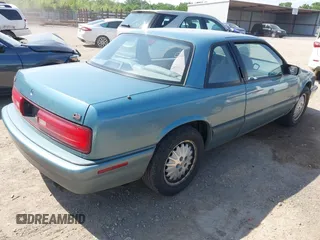 1995 Buick Regal Custom with VIN 2G4WB12LXS1457371, listed as a IAAI auction lot 42145890 with 100,243 mi miles and . Bid and sale history available at DreamBid. Image 4.