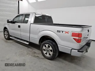 2013 Ford F-150 XL z VIN 1FTFX1CF3DFD68025, wystawiony jako Copart lot #64067645 z przebiegiem 113 382 mil mil oraz Czysty tytuł • Clean title. Historia ofert i sprzedaży dostępna na DreamBid. Obrazek 2.