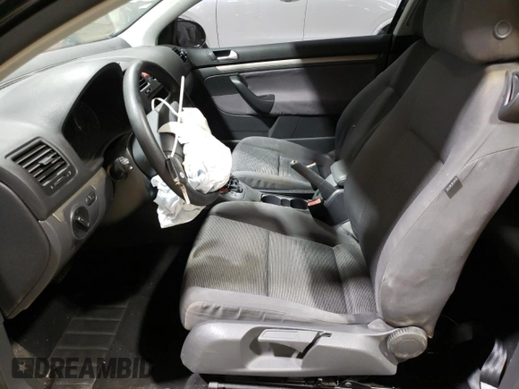 2008 Volkswagen Rabbit S с VIN WVWBA71KX8W260669, выставлен на аукционе Copart как лот 44833835 с пробегом 135 189 миль миль и Списание • Salvage title. История ставок и продаж доступна на DreamBid. Изображение 7.