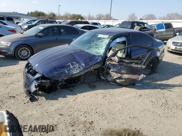 2011 BMW 3 Series 328i xDrive with VIN WBAPK7C52BF085932, listed as a Copart auction lot 43279515 with 0 mi miles and Salvage Title. Bid and sale history available at carsss.com. Image 1.