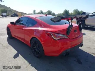2013 Hyundai Genesis Coupe 3.8 R-Spec with VIN KMHHU6KJ3DU110342, listed as a IAAI auction lot 41716664 with 92,489 mi miles. Bid and sale history available at carsss.com. Image 3.