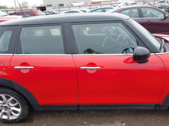 2019 MINI Hardtop 4 Door Cooper with VIN WMWXU1C58K2J02294, listed as a IAAI auction lot 41910654 with 97,887 mi miles. Bid and sale history available at carsss.com. Image 14.