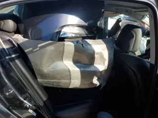 2014 Acura RLX Advance z VIN JH4KC1F92EC006169, wystawiony jako Copart lot #70839524 z przebiegiem Nie podano mil oraz Szkoda całkowita • Salvage title. Historia ofert i sprzedaży dostępna na DreamBid. Obrazek 10.