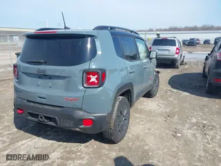 2018 Jeep Renegade Trailhawk with VIN ZACCJBCB2JPH11780, listed as a IAAI auction lot 41776536 with 86,894 mi miles. Bid and sale history available at carsss.com. Image 4.