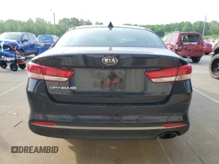 2017 Kia Optima LX z VIN 5XXGT4L33HG138726, wystawiony jako Copart lot #54831125 z przebiegiem 97 253 mil mil oraz Szkoda całkowita • Salvage title. Historia ofert i sprzedaży dostępna na DreamBid. Obrazek 6.