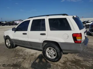 2002 Jeep Grand Cherokee Laredo with VIN 1J4GW48N02C205818, listed as a Copart auction lot 44737205 with 136,030 mi miles and Salvage Title. Bid and sale history available at carsss.com. Image 2.