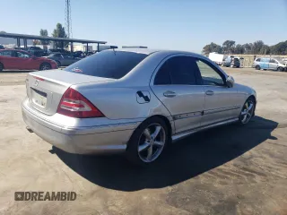 2005 Mercedes-Benz C 320 with VIN WDBRF64J45F601667, listed as a Copart auction lot 74143814 with 169,794 mi miles and Salvage Title. Bid and sale history available at DreamBid. Image 3.