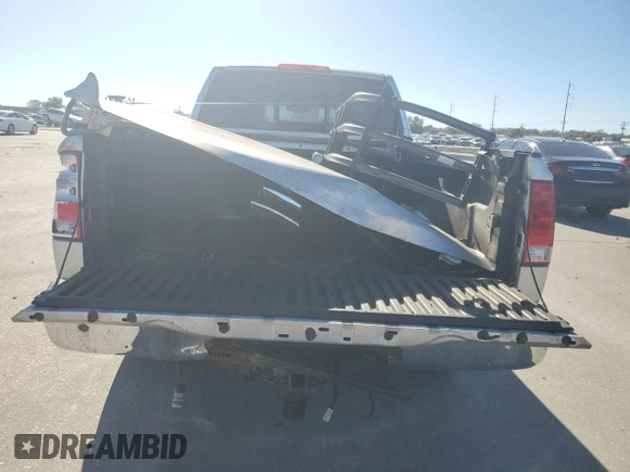 2005 Nissan Titan SE z VIN 1N6AA06AX5N500773, wystawiony jako Copart lot #81695634 z przebiegiem 127 210 mil mil oraz Szkoda całkowita • Salvage title. Historia ofert i sprzedaży dostępna na DreamBid. Obrazek 6.