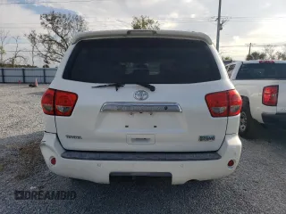 2010 Toyota Sequoia Platinum with VIN 5TDYY5G16AS024471, listed as a Copart auction lot 86892494 with 261,073 mi miles and Clean Title. Bid and sale history available at carsss.com. Image 6.