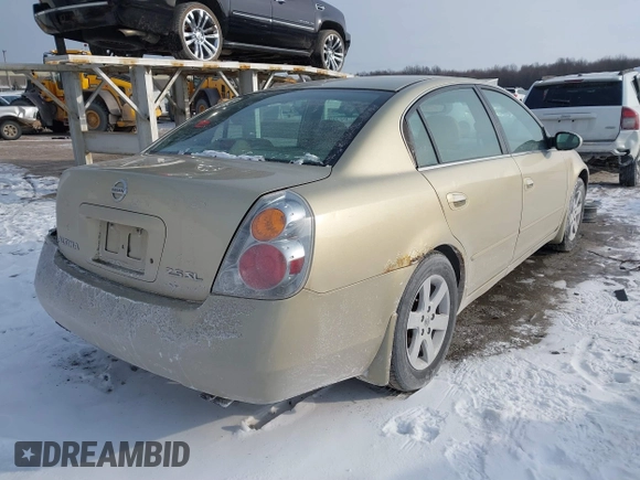 2004 Nissan Altima with VIN 1N4AL11D64C192618, listed as a IAAI auction lot 41387291 with 190,008 mi miles and . Bid and sale history available at DreamBid. Image 4.