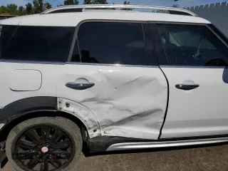 2019 MINI Countryman Cooper S with VIN WMZYT5C57K3G93622, listed as a Copart auction lot 70916044 with 33,307 mi miles and Salvage Title. Bid and sale history available at carsss.com. Image 10.
