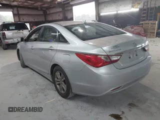 2013 Hyundai Sonata GLS z VIN 5NPEB4AC3DH720286, wystawiony jako IAAI lot #42330871 z przebiegiem 248 099 mil mil oraz . Historia ofert i sprzedaży dostępna na DreamBid. Obrazek 3.