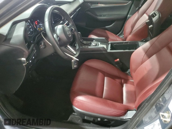 2024 Mazda 3 S Carbon Edition with VIN 3MZBPBCM7RM411319, listed as a Copart auction lot 62766705 with 30,500 mi miles and Non repairable. Bid and sale history available at DreamBid. Image 7.