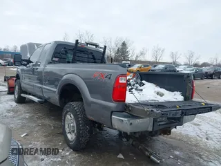 2014 Ford F-250 XLT with VIN 1FT7X2BT2EEB59870, listed as a IAAI auction lot 41355792 with 191,891 mi miles and . Bid and sale history available at DreamBid. Image 3.