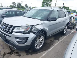 2016 Ford Explorer XLT with VIN 1FM5K7D86GGC98365, listed as a IAAI auction lot 42038692 with 155,552 mi miles. Bid and sale history available at carsss.com. Image 17.