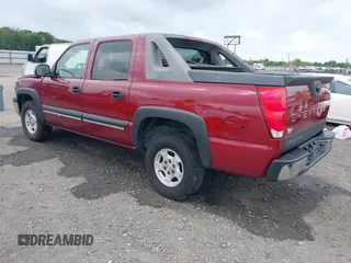 2004 Chevrolet Avalanche z VIN 3GNEC12T04G119654, wystawiony jako IAAI lot #42236589 z przebiegiem 274 386 mil mil oraz . Historia ofert i sprzedaży dostępna na DreamBid. Obrazek 3.