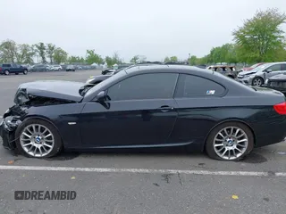 2012 BMW 3 Series 328i z VIN WBAKE5C51CE756018, wystawiony jako IAAI lot #42160065 z przebiegiem 96 503 mil mil oraz . Historia ofert i sprzedaży dostępna na DreamBid. Obrazek 14.