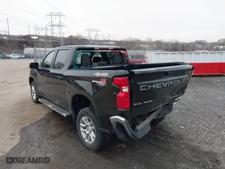 2022 Chevrolet Silverado 1500 LT with VIN 3GCPDKEK3NG504134, listed as a IAAI auction lot 41561032 with 1 mi miles. Bid and sale history available at carsss.com. Image 20.