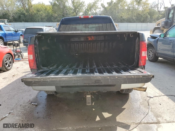 2012 Chevrolet Silverado 1500 LT with VIN 3GCPKSE72CG172069, listed as a Copart auction lot 70813754 with 233,426 mi miles and Clean Title. Bid and sale history available at carsss.com. Image 6.
