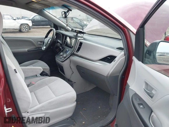 2016 Toyota Sienna LE AAS with VIN 5TDKK3DC0GS751907, listed as a IAAI auction lot 41831340 with 100,610 mi miles. Bid and sale history available at carsss.com. Image 5.