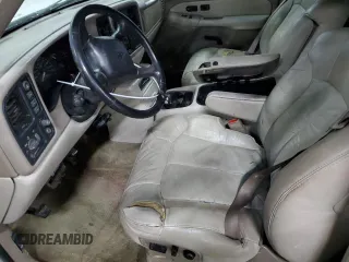 2001 Chevrolet Suburban LS with VIN 1GNFK16T71J274858, listed as a Copart auction lot 41432605 with 215,844 mi miles and Salvage Title. Bid and sale history available at carsss.com. Image 7.