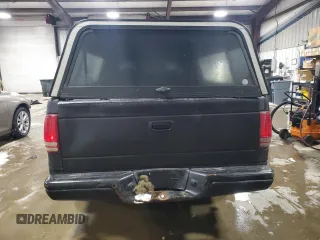 2002 Dodge Dakota with VIN 1B7FL16X32S557570, listed as a Copart auction lot 88974295 with 201,791 mi miles and Salvage Title. Bid and sale history available at carsss.com. Image 6.