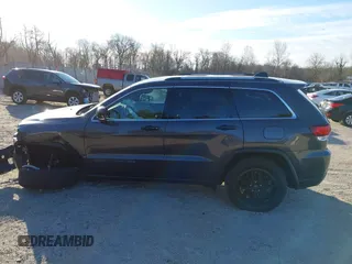 2021 Jeep Grand Cherokee 80th Anniversary z VIN 1C4RJFBG5MC737412, wystawiony jako IAAI lot #41753550 z przebiegiem 54 921 mil mil oraz . Historia ofert i sprzedaży dostępna na DreamBid. Obrazek 14.