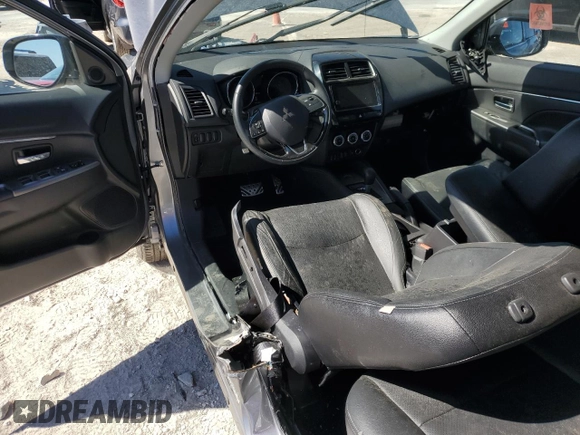 2018 Mitsubishi Outlander SEL z VIN JA4AP4AW8JU024643, wystawiony jako Copart lot #45747595 z przebiegiem Nie podano mil oraz Szkoda całkowita • Salvage title. Historia ofert i sprzedaży dostępna na DreamBid. Obrazek 8.